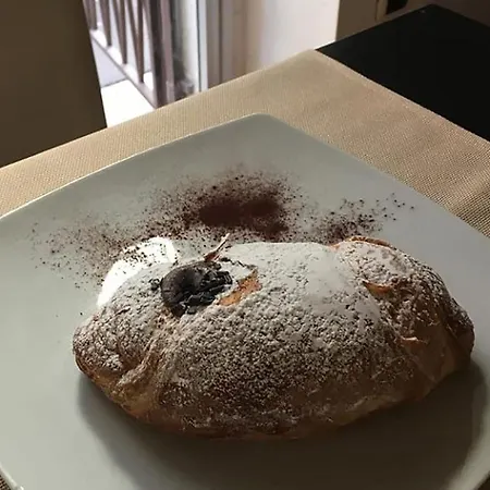 Πανσιόν Andrea's *